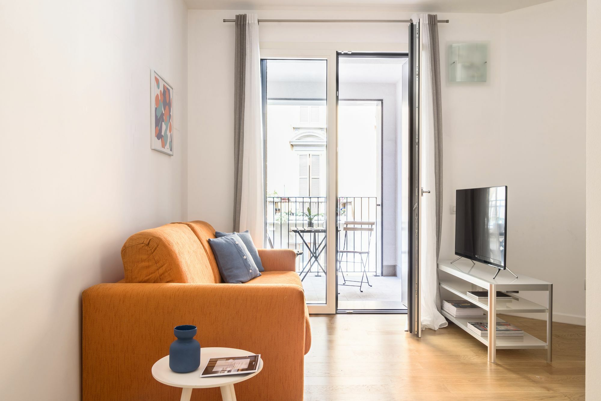 ミラノJoivy Sunny 1-Bed Flat With Balconyアパートメント エクステリア 写真