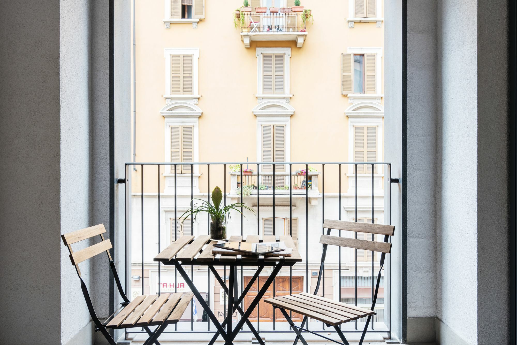 ミラノJoivy Sunny 1-Bed Flat With Balconyアパートメント エクステリア 写真
